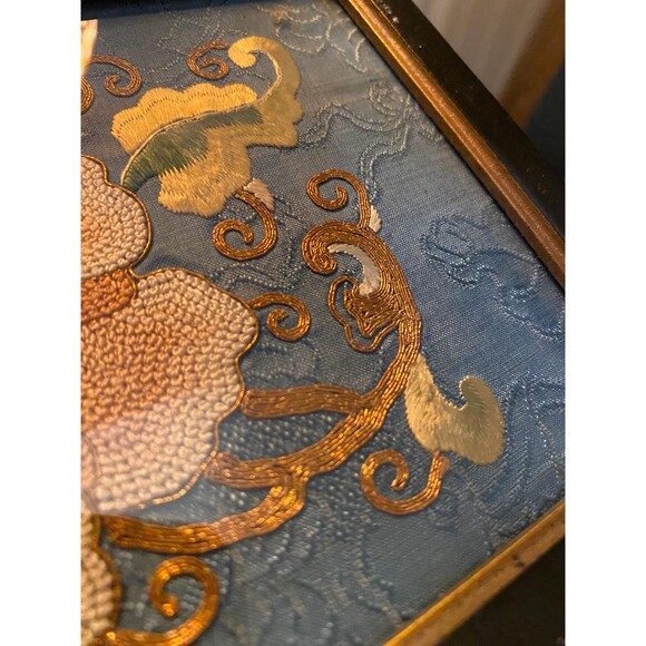 Beautiful 19th Century Chinese Silk on Silk Embroidery Panel - Custom Framed - Picture 8 of 8
